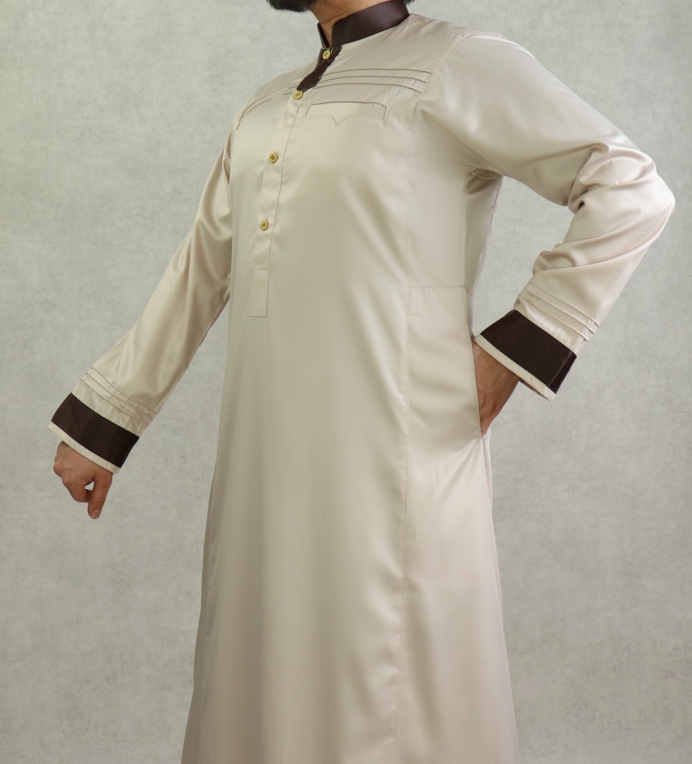 Qamis homme haut de gamme élégant de couleur beige (tissu satiné) - Prêt à  porter et accessoires sur